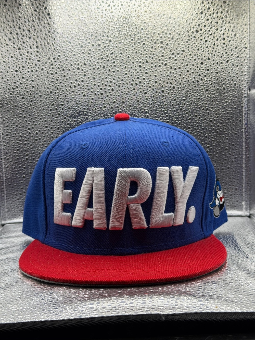SnapBack young whales EARLY giant colorway